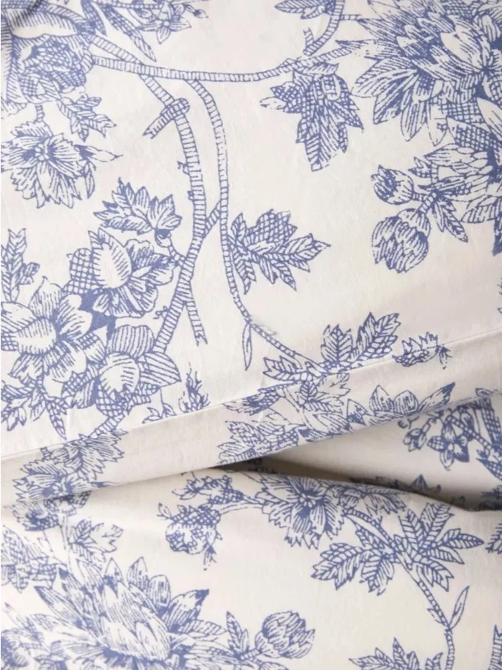 Blue Floral Cotton “Toile” duvet cover